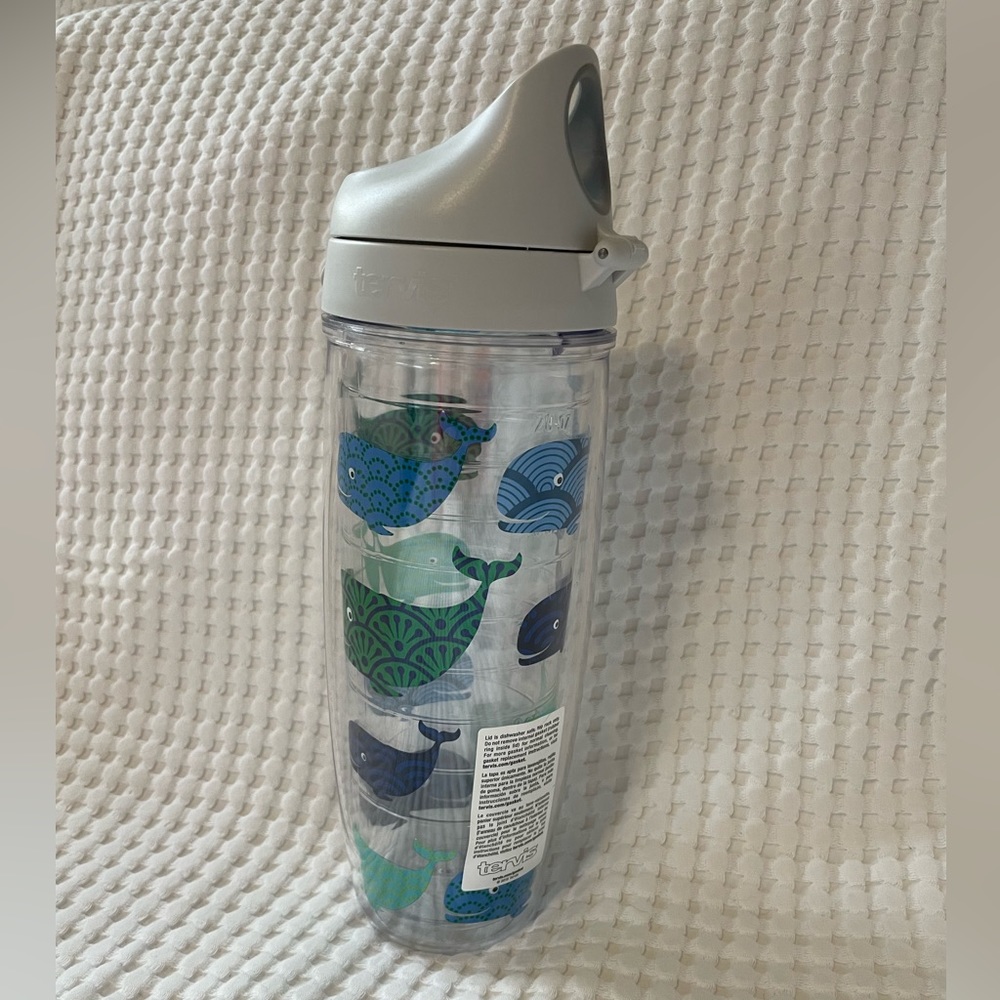 24 oz Tervis Tumbler - Picture 2 of 4